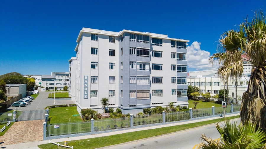 2 Bedroom Property for Sale in Summerstrand Eastern Cape